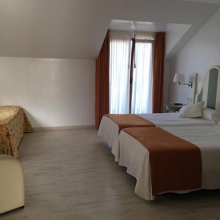 Hotel Valle De Cabezon Cabezón de la Sal Kamer foto